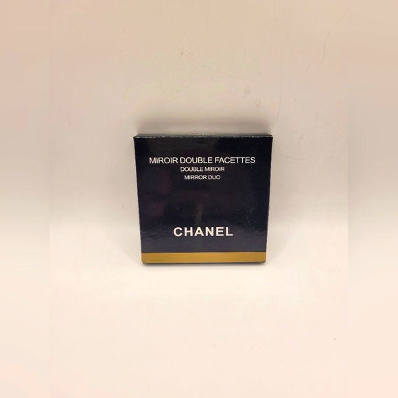 CHANEL 138065 CC Coco Mark Miroir Double Facet Compact Mirror New - Picture 1 of 3